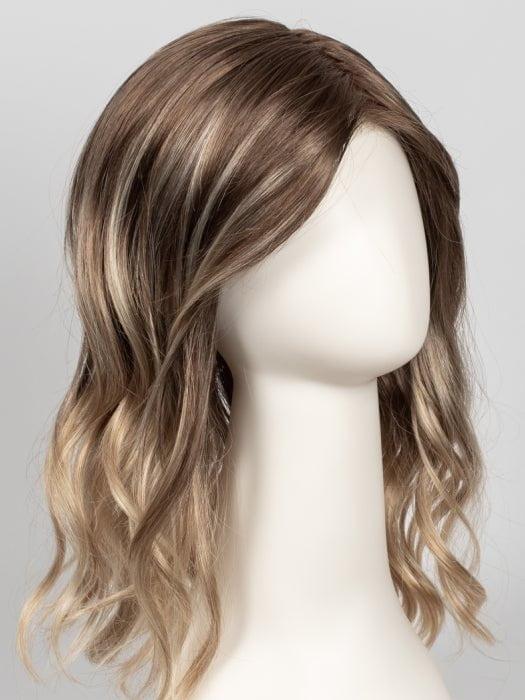 S14-26/88RO SUNSHINE | Cascading Ombre Shade | Medium Brunette Roots fade into Warm, Honey Blonde Hues at the Ends