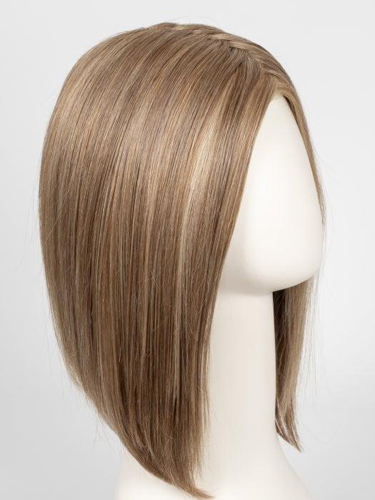 RL13/88 | Golden Pecan: Neutral Medium Blonde With Pale Honey Blonde Highlights