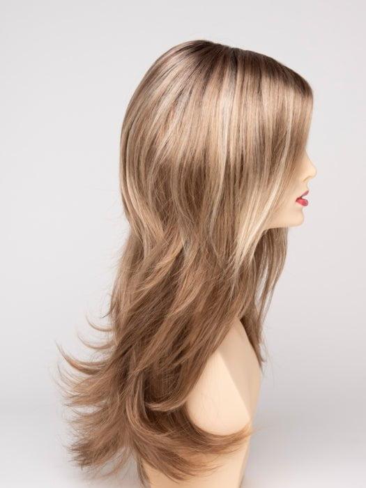 SPARKLING CHAMPAGNE | Medium Brown roots with overall Strawberry Blonde base and soft Golden Blonde highlights