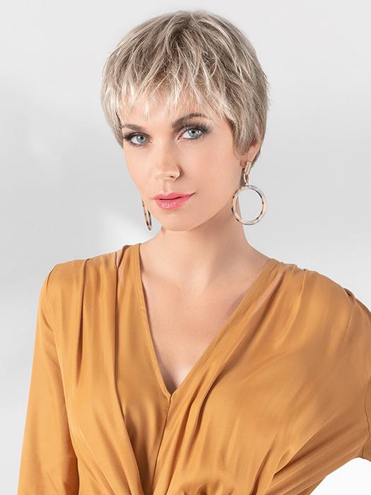 AURA by Ellen Wille in DARK-SAND-MIX 14.22.12 | Light Brown Base with Lightest Ash Brown and Medium Honey Blonde Blend