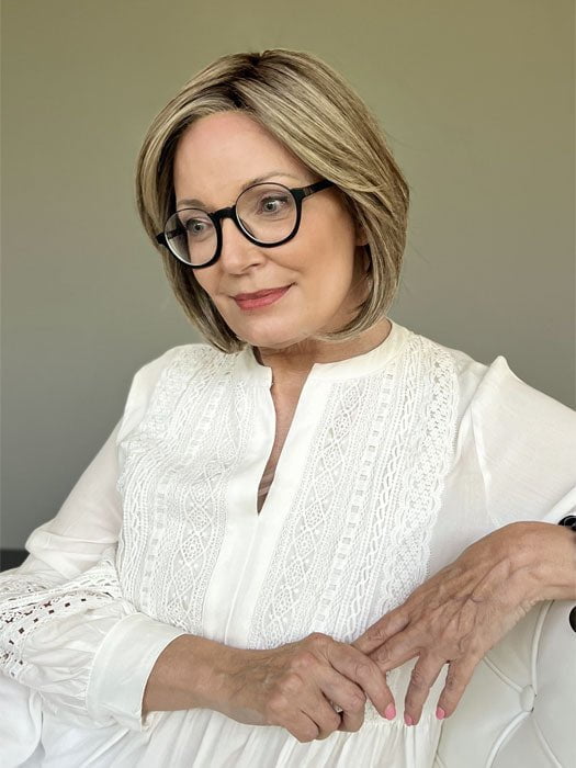 Mel B in color RL12/22SS SHADED CAPPUCCINO | Light Golden Brown Evenly Blended with Cool Platinum Blonde Highlights with Dark Roots