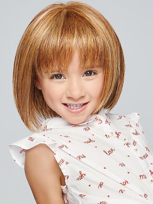 The monofilament crown provides a natural contour so that the blunt cut bangs fall perfectly into place