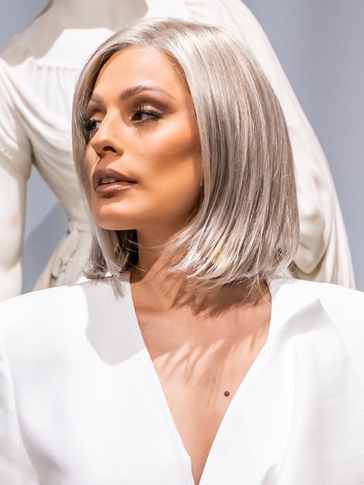 101F48T MARTINI | Soft White Front, Light Brown with 75% Grey Blend with Soft White Tips