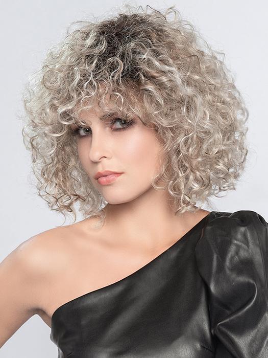DISCO by ELLEN WILLE in PEARL BLONDE ROOTED 101.16.1001 | Pearl Platinum, Dark Ash Blonde, and Medium Honey Blonde mix