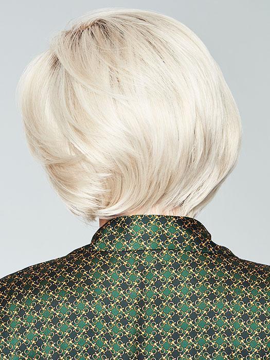 GL23-101SS SUN-KISSED BEIGE | Dark golden blonde base blends into multi-dimensional tones of lightest beige blonde