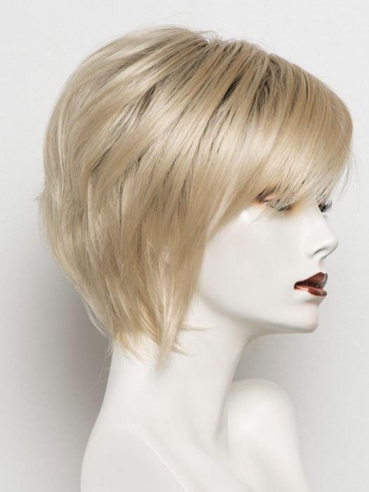 CHAMPAGNE-R | Rooted Dark Blonde with Platinum Blonde Blended Base